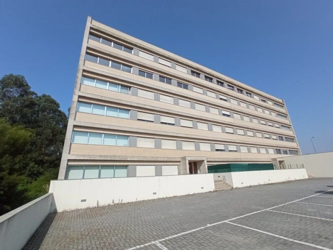 Apartamento T3 para Venda em Moreira Foto 1