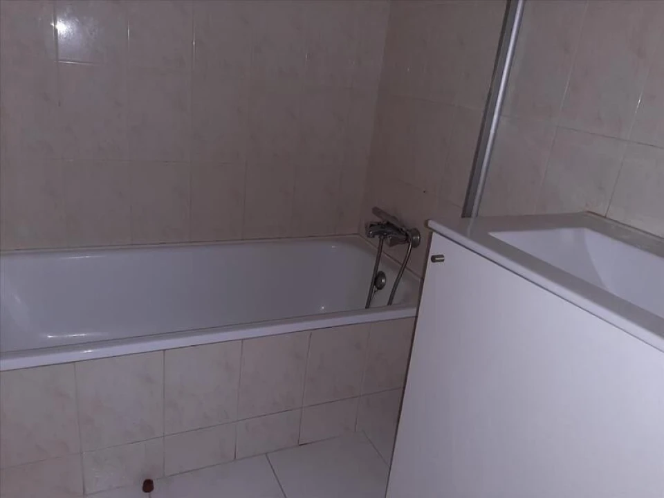 Apartamento T2 para Venda em Fânzeres e São Pedro da Cova Foto 13