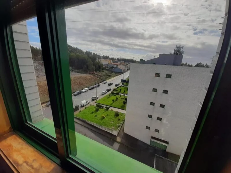Apartamento T2 para Venda em Fânzeres e São Pedro da Cova Foto 15