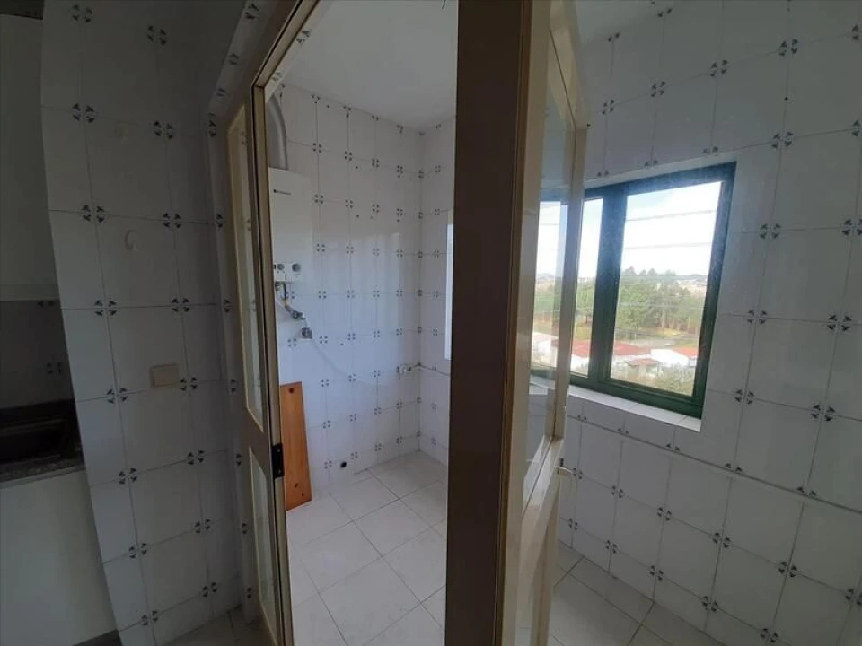 Apartamento T2 para Venda em Fânzeres e São Pedro da Cova Foto 8