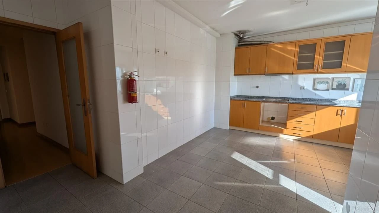 Apartamento T3 para Venda em Ermesinde Foto 6
