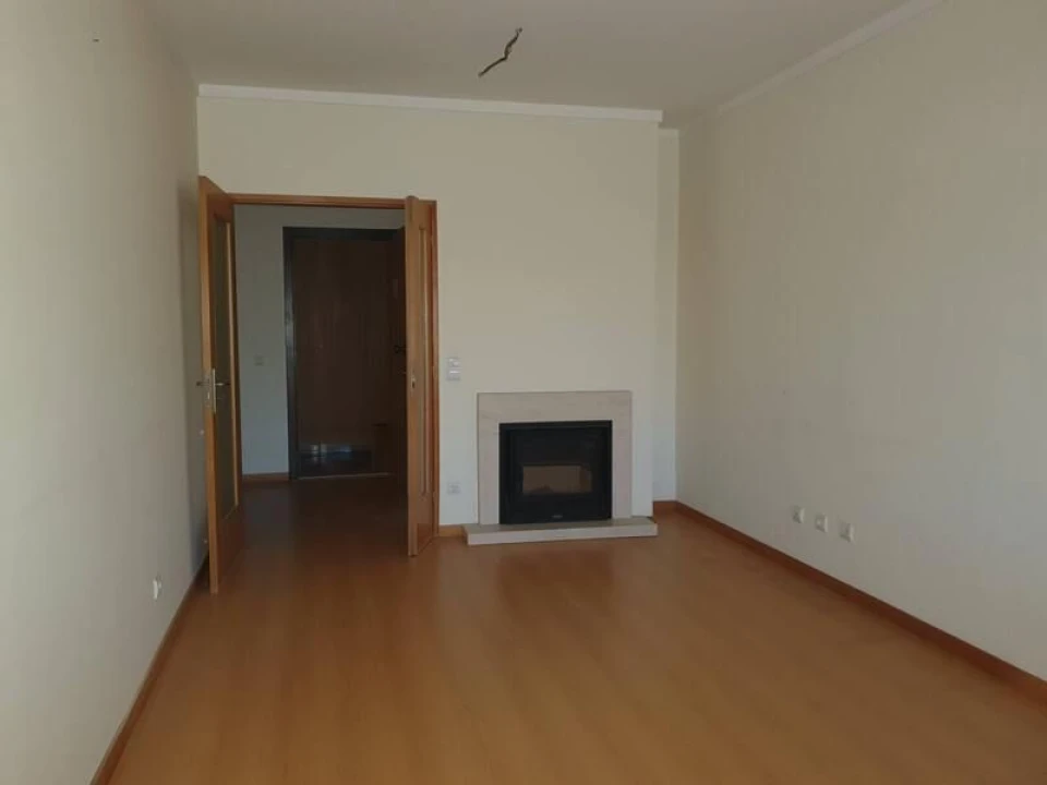 Apartamento T1 para Venda em Ermesinde Foto 2