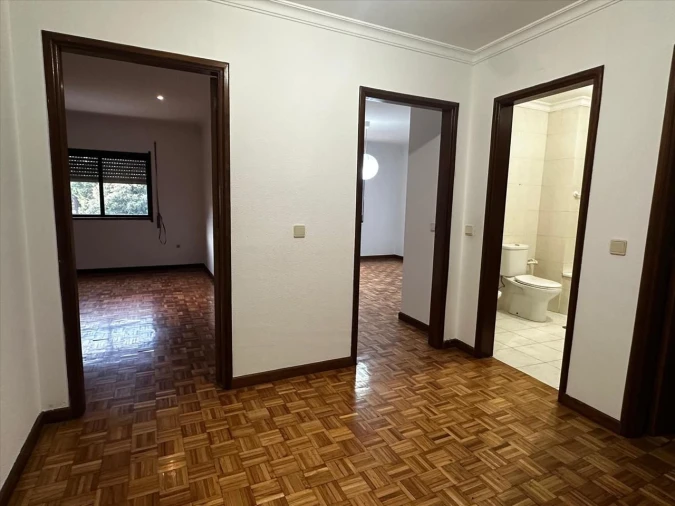 Apartamento T2 para Venda em Rio Tinto Foto 12