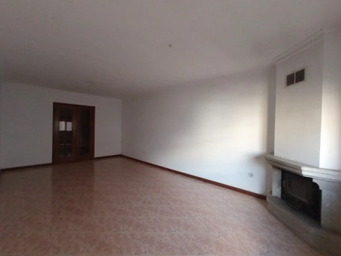 Apartamento T2 para Venda em Rio Tinto Foto 4