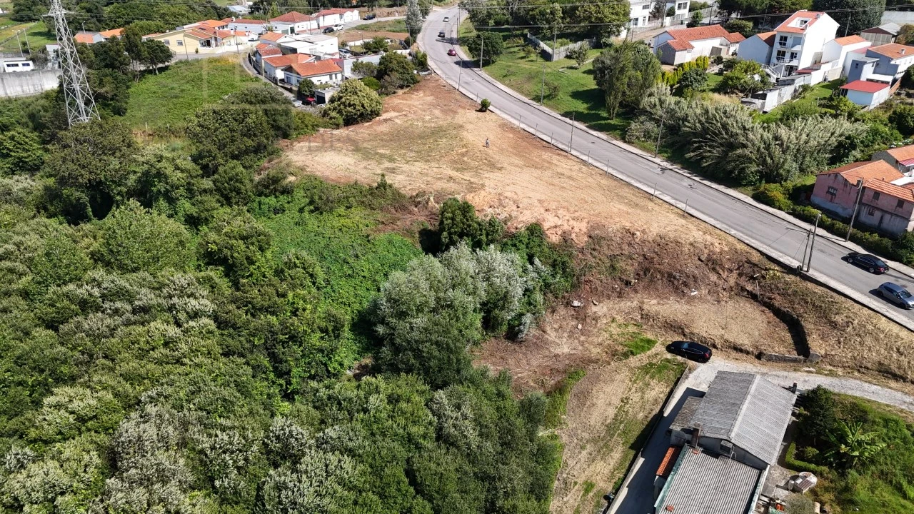 Terreno para Venda em Anta e Guetim Foto 4