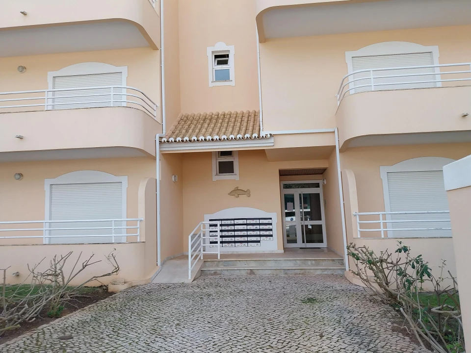 Apartamento T2 para Venda em Quarteira Foto 5