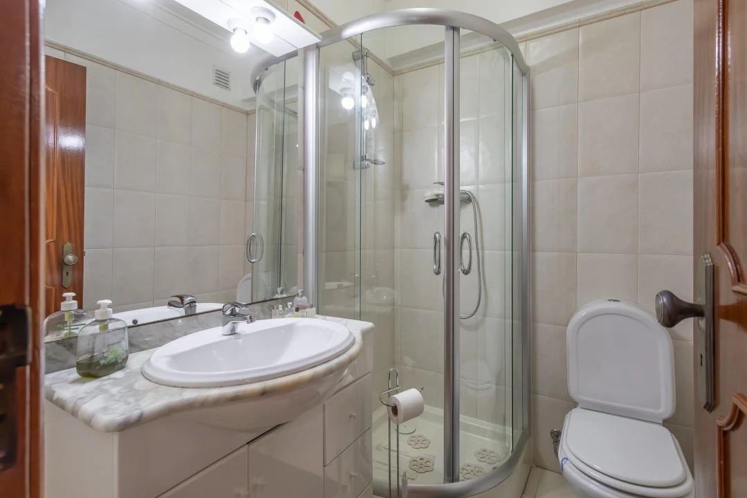 Apartamento T3 para Venda em Agualva e Mira-Sintra Foto 11