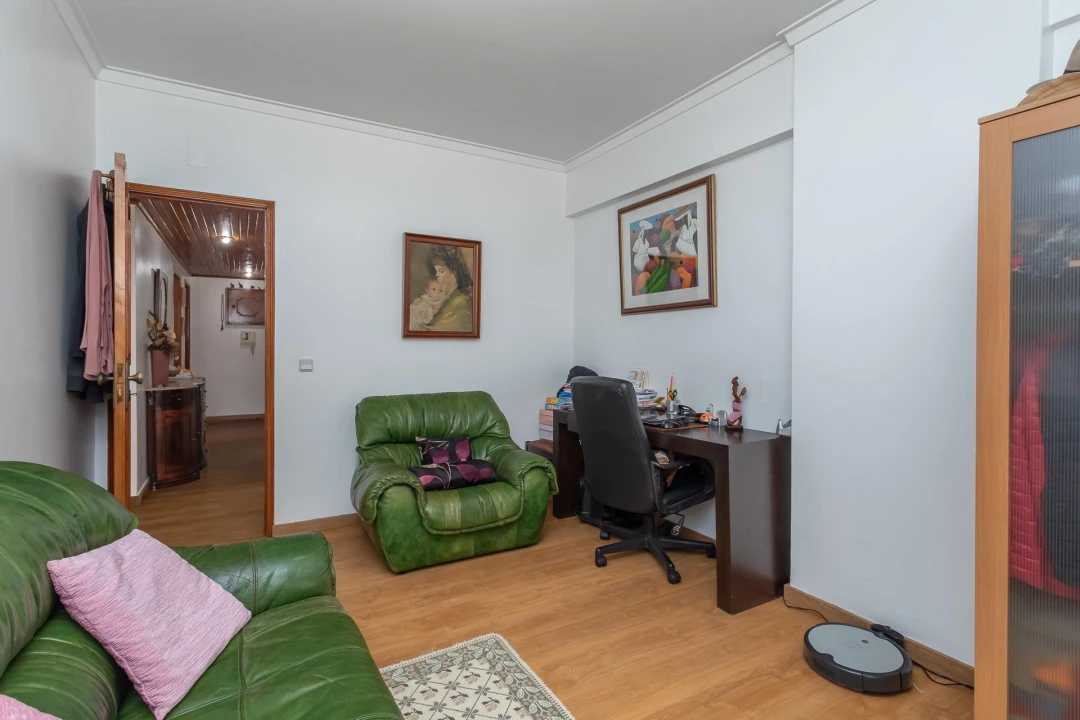 Apartamento T3 para Venda em Agualva e Mira-Sintra Foto 19