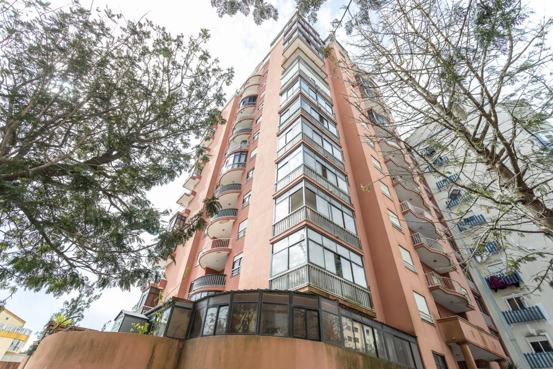 Apartamento T3 para Venda em Agualva e Mira-Sintra Foto 36