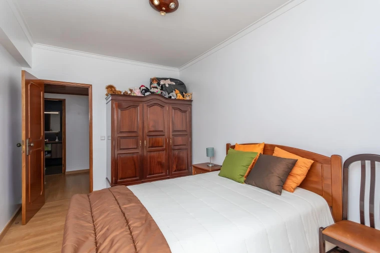 Apartamento T3 para Venda em Agualva e Mira-Sintra Foto 16