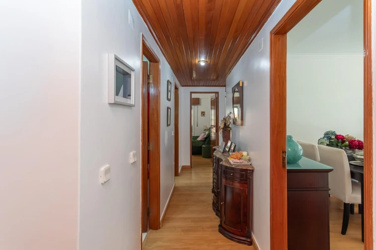 Apartamento T3 para Venda em Agualva e Mira-Sintra Foto 3