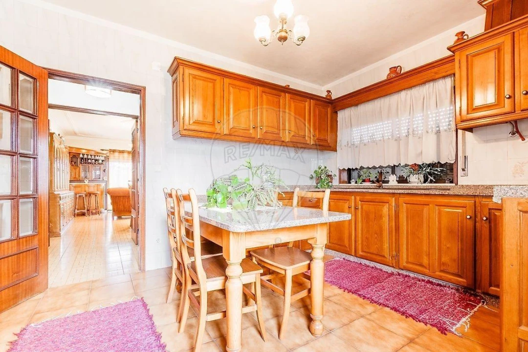 Moradia T4 para Venda em Agrela e Serafão Foto 1