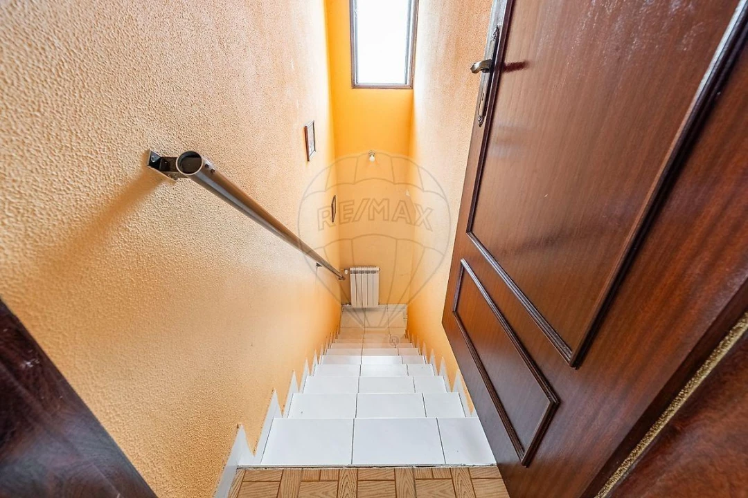 Moradia T4 para Venda em Agrela e Serafão Foto 18