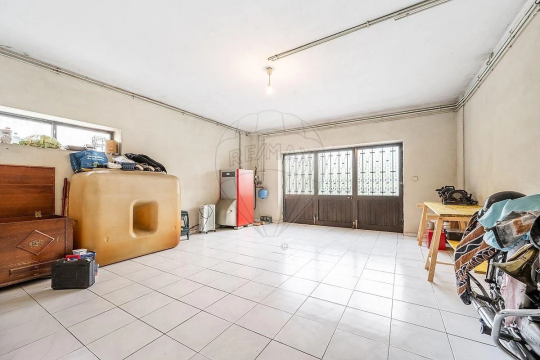 Moradia T4 para Venda em Agrela e Serafão Foto 19