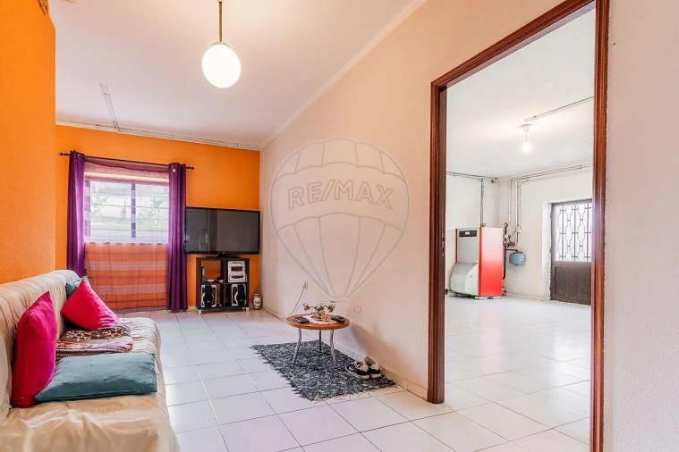 Moradia T4 para Venda em Agrela e Serafão Foto 10