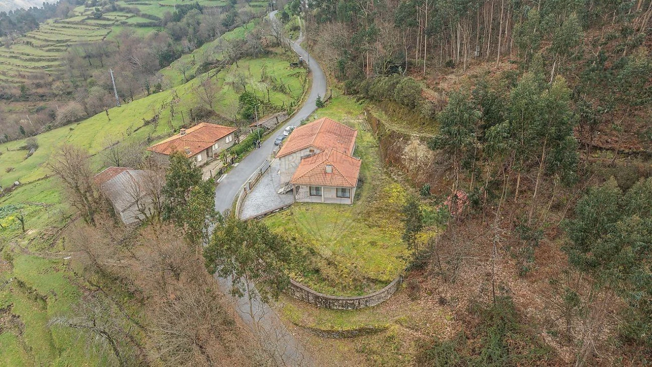 Moradia T4 para Venda em Chamoim e Vilar Foto 36