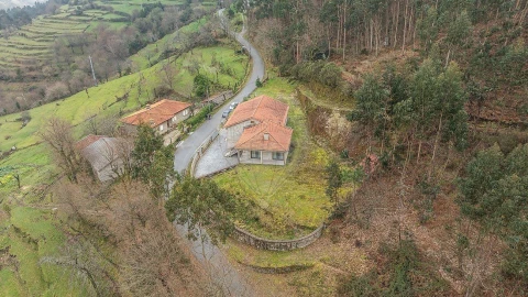 Moradia T4 para Venda em Chamoim e Vilar