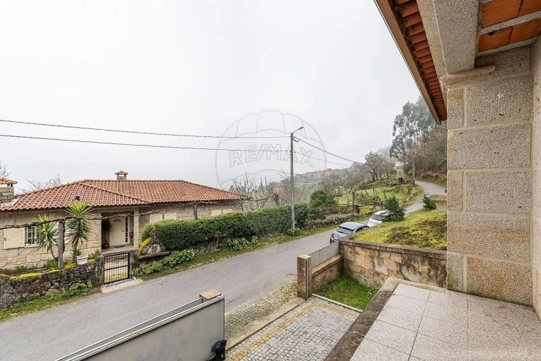 Moradia T4 para Venda em Chamoim e Vilar Foto 17