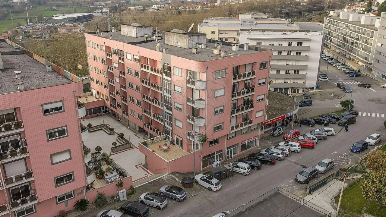 Apartamento T2 para Venda em Fermentões Foto 19