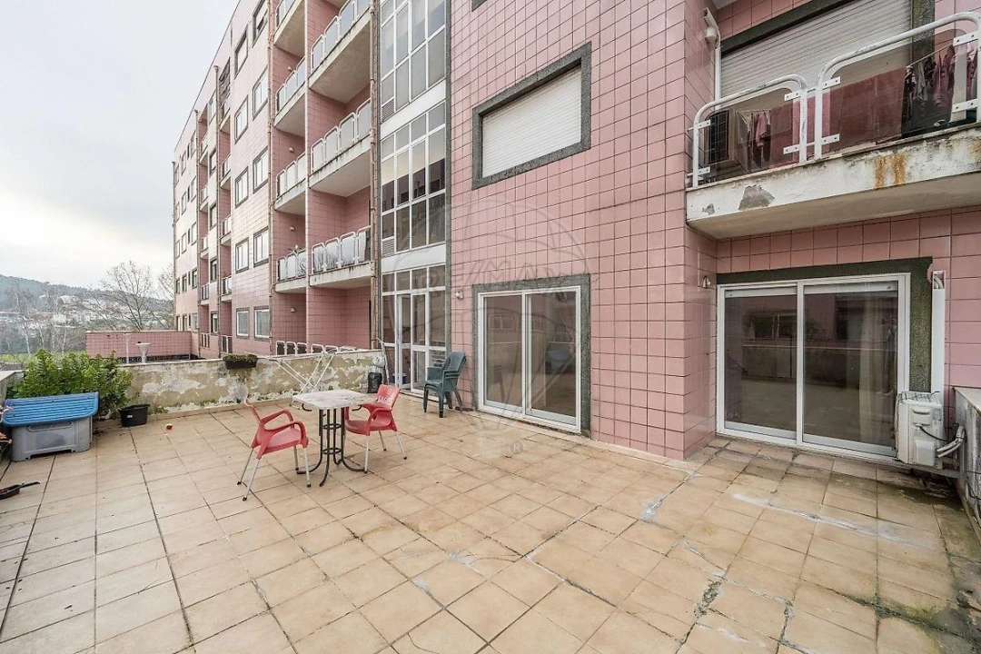 Apartamento T2 para Venda em Fermentões Foto 8