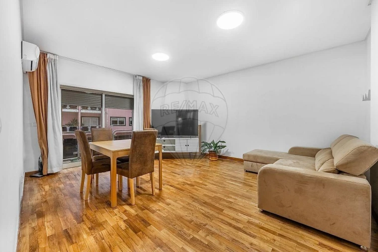 Apartamento T2 para Venda em Fermentões Foto 2