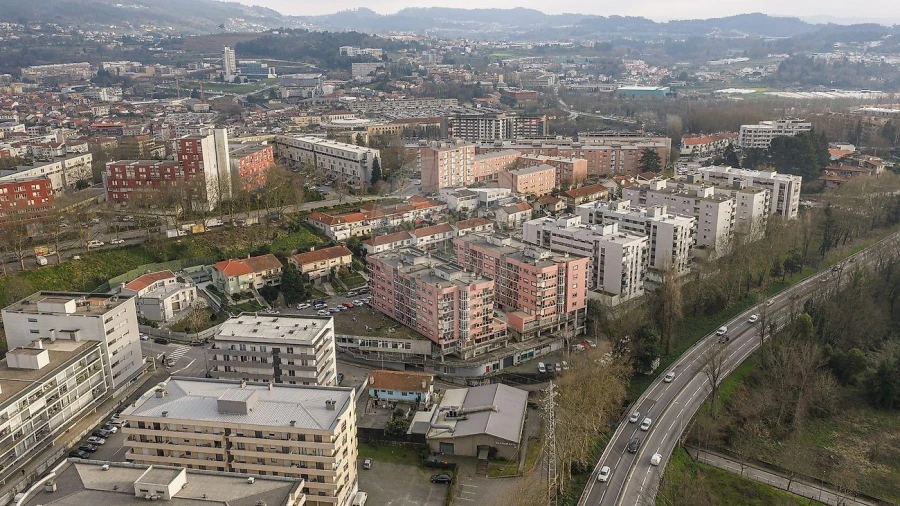 Apartamento T2 para Venda em Fermentões Foto 21