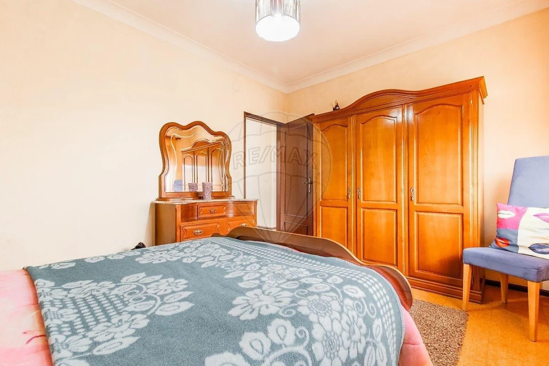 Moradia T4 para Venda em Agrela e Serafão Foto 10