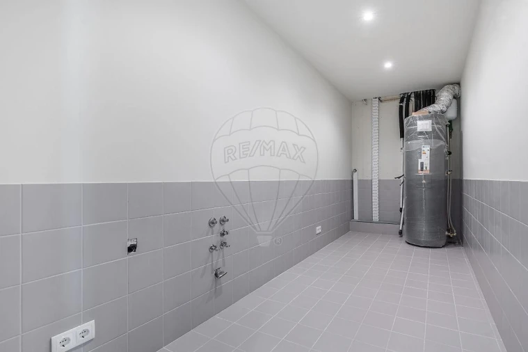 Moradia T4 para Venda em Braga (Maximinos, Sé e Cividade) Foto 16