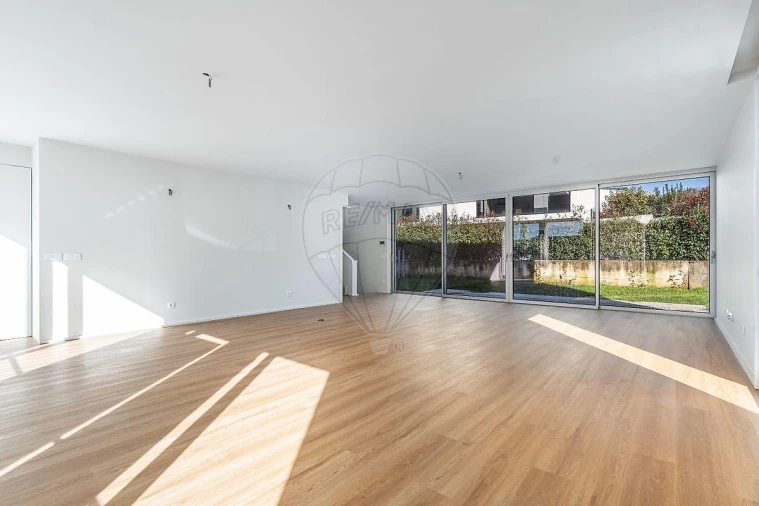 Moradia T4 para Venda em Braga (Maximinos, Sé e Cividade) Foto 2