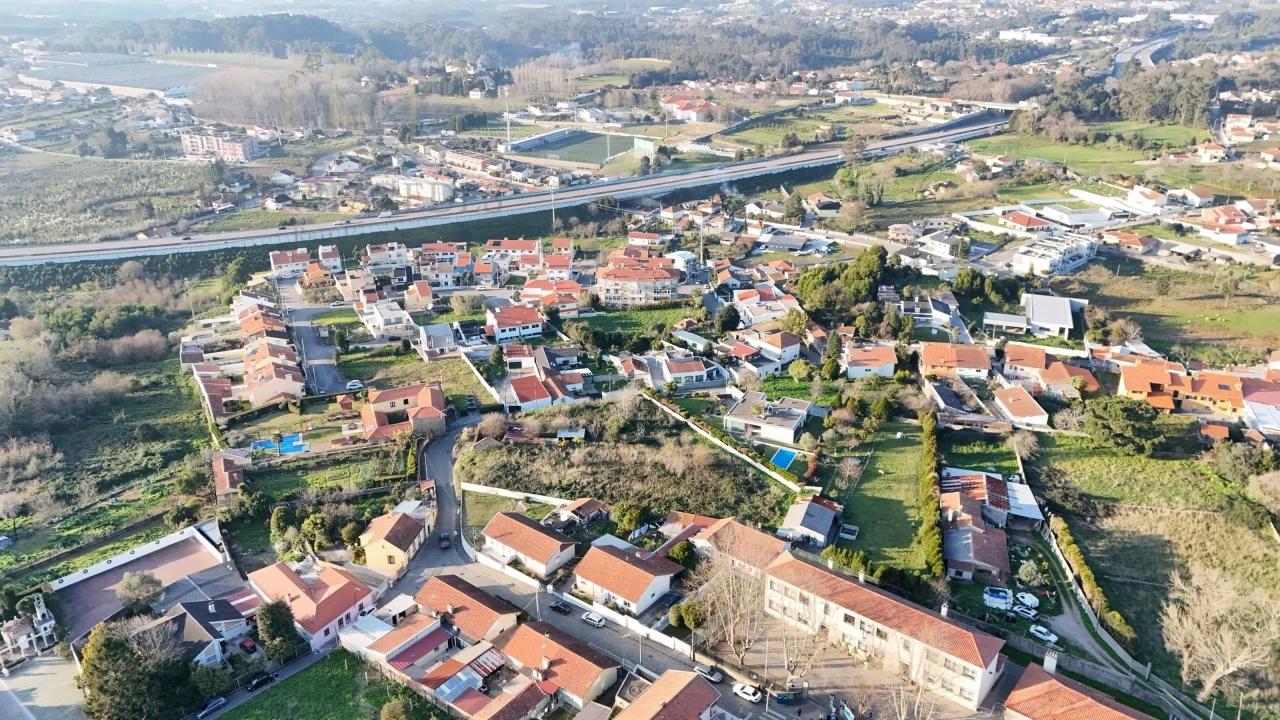 Terreno para Venda em Grijó e Sermonde Foto 10
