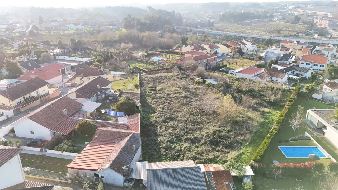 Terreno para Venda em Grijó e Sermonde Foto 18