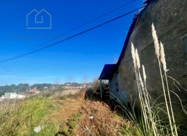 Terreno para Venda em Grijó e Sermonde