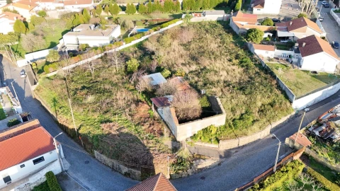 Terreno para Venda em Grijó e Sermonde