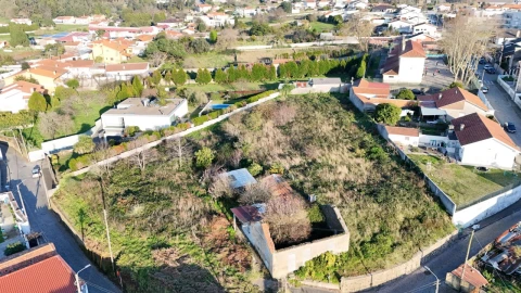 Terreno para Venda em Grijó e Sermonde
