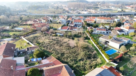 Terreno para Venda em Grijó e Sermonde