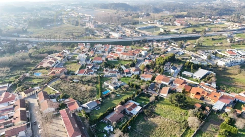 Terreno para Venda em Grijó e Sermonde