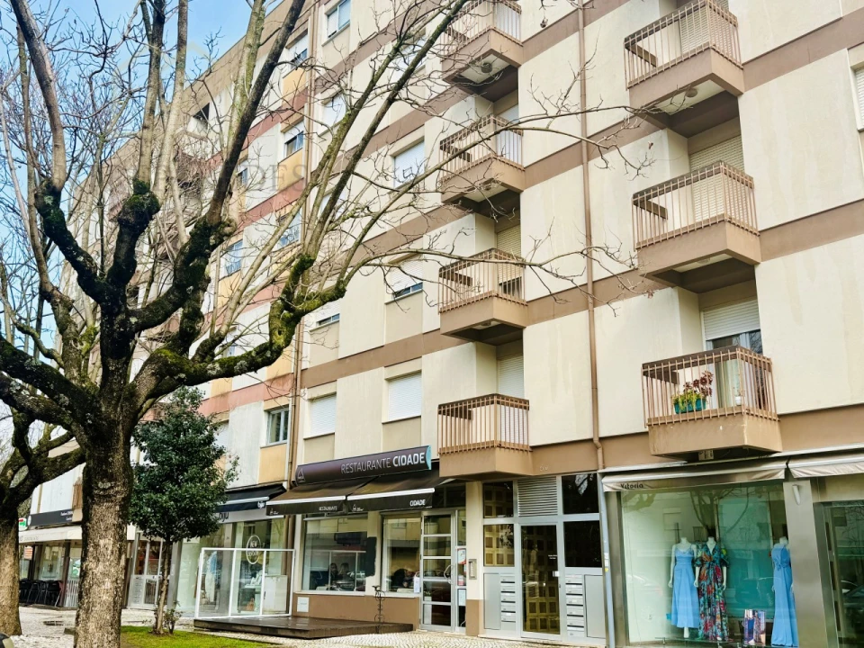 Apartamento T3 para Venda em São João da Madeira Foto 1