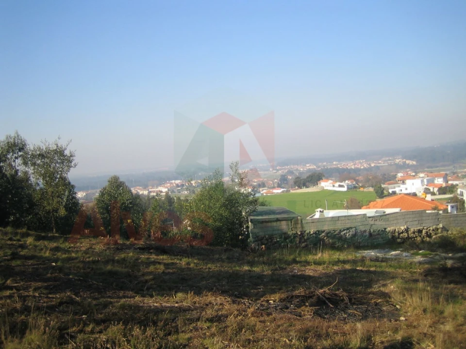 Terreno para Venda em Guilhabreu Foto 1