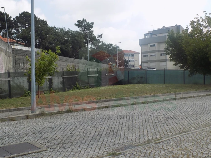 Terreno para Venda em Campanhã Foto 4
