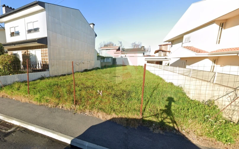Terreno para Venda em Cidade da Maia