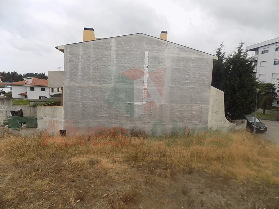 Terreno para Venda em Folgosa Foto 7