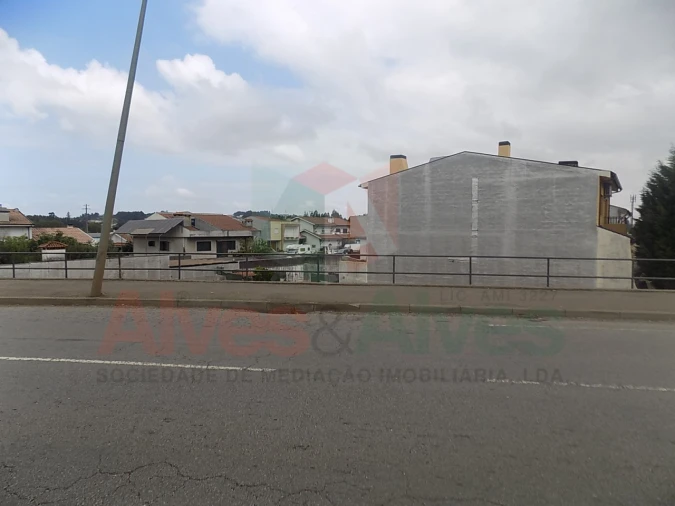 Terreno para Venda em Folgosa Foto 9