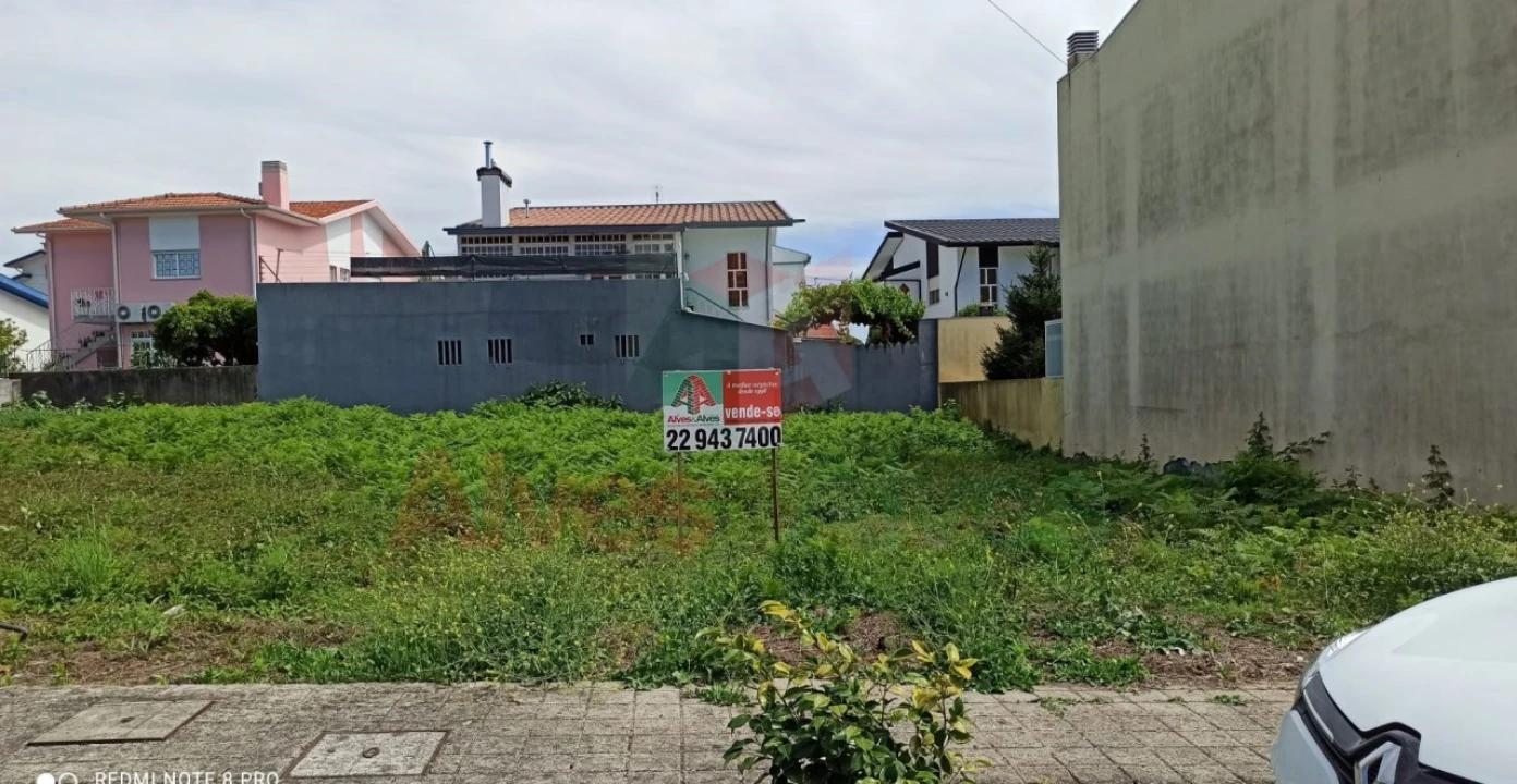 Terreno para Venda em Alvarelhos e Guidões Foto 2