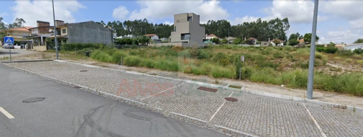 Terreno para Venda em Castêlo da Maia