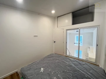 Moradia T1 para Venda em Ribeirinha