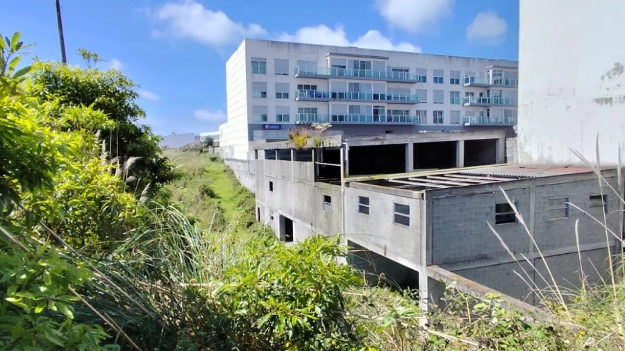 Terreno para Venda em Ponta Delgada (São Pedro)
