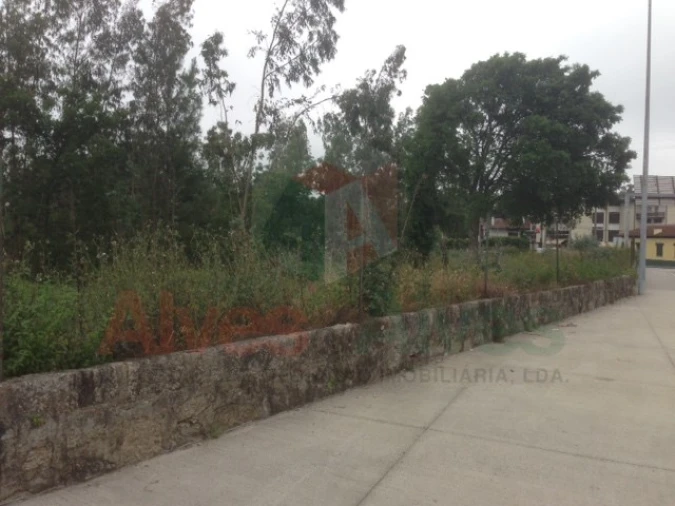 Terreno para Venda em Castêlo da Maia