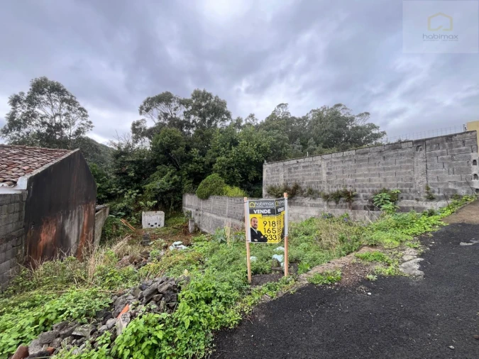 Terreno para Venda em Fajã de Cima Foto 1