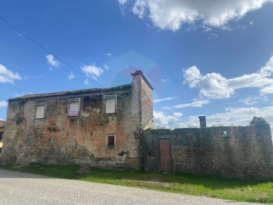 Terreno para Venda em Folgosa Foto 13