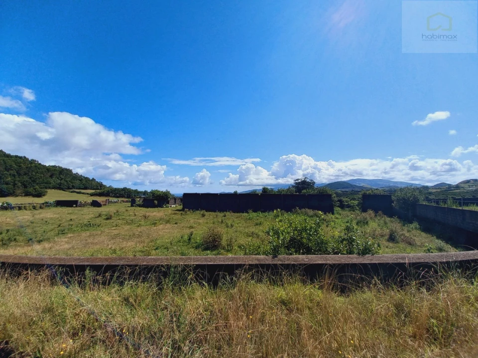 Terreno para Venda em Pico da Pedra Foto 5